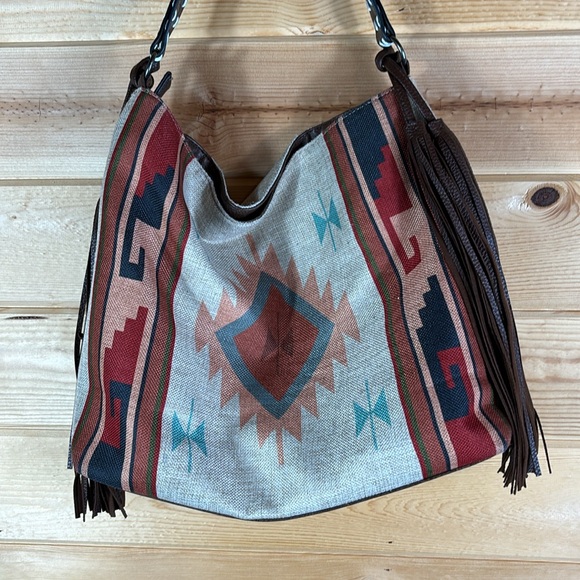 Pattern fringe HOBO bag multi colors, Size 16"x13"x5.5" - Picture 4 of 9